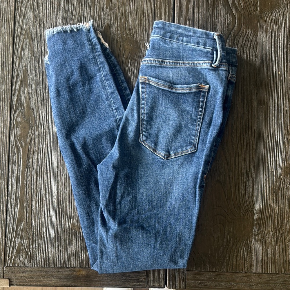 Good American Good legs skinny jeans